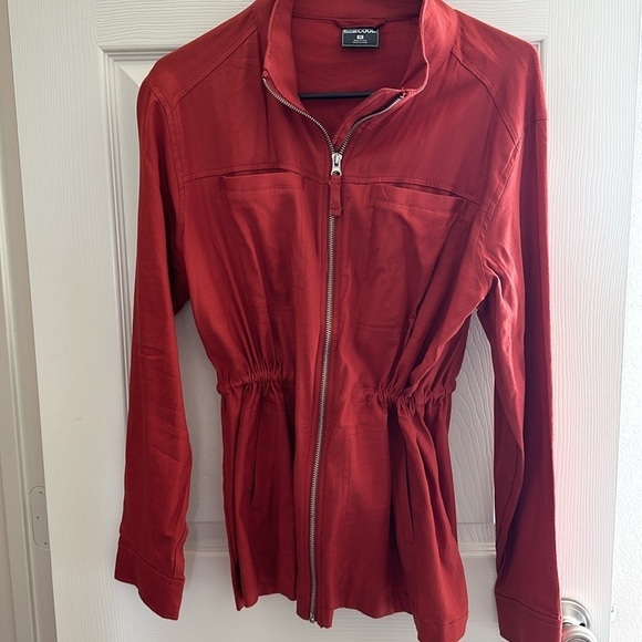 Orange Jacket - Picture 3 of 4